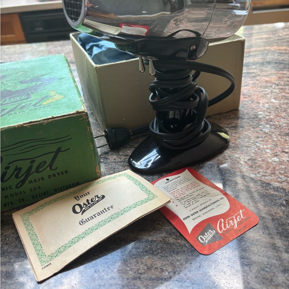 Vintage Oster Airjet Electric Hair Dryer in Bright Green - Picture 2 of 4